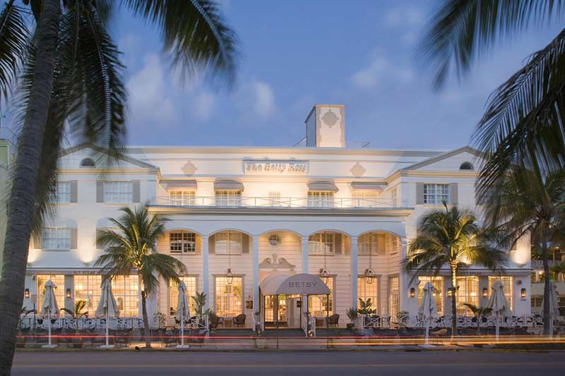 Descubra os melhores bairros e hotéis onde se hospedar em Miami nesse post!