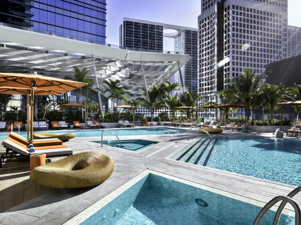 Descubra onde se hospedar em Miami nesse post! Dicas dos melhores hotéis e bairros!