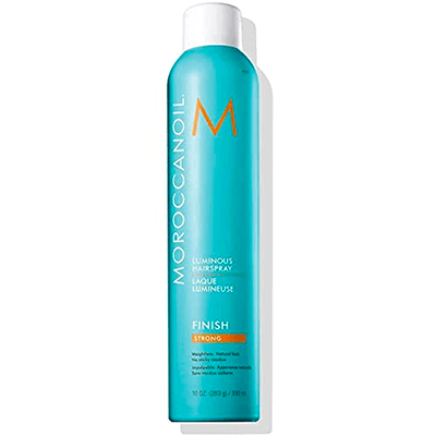 Entre os melhores produtos de cabelo para comprar nos EUA estão os da Moroccanoil! O spray de cabelo deixa os fios no lugar por muito tempo, porém sem deixá-los duros ou grudentos.